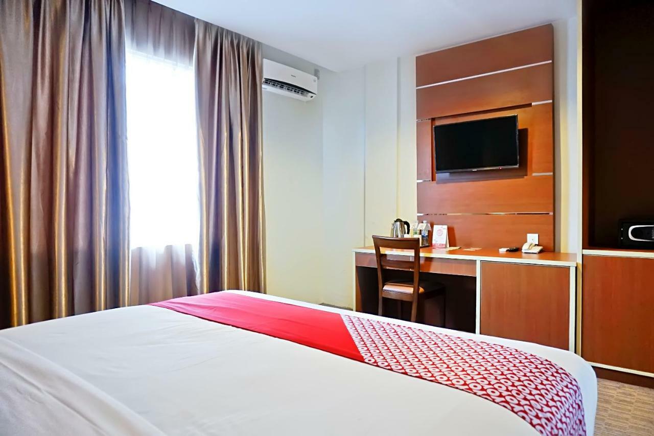 Capital O 847 Megara Hotel Pekanbaru Exteriér fotografie